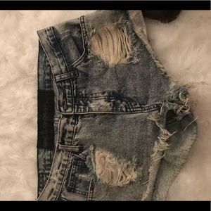 One teaspoon trashed jean short